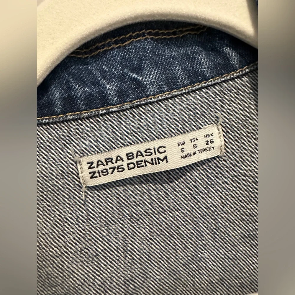 Zara Ruffle Denim Jacket Small - Picture 3 of 3